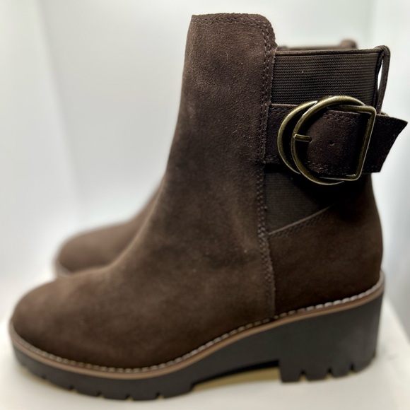 NWOT Blondo Dakota Waterproof Ankle Boot. Color: Java Suede Size: 7.5 - Picture 2 of 10
